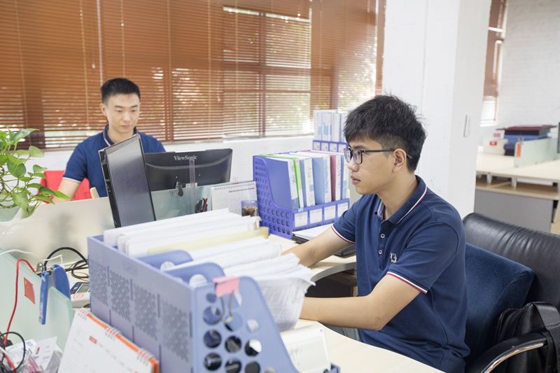 拉萨仓储公司